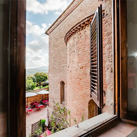 Borgo Antico Aparthotel *